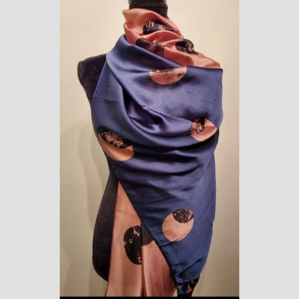 Gorgeous Mauve and Blue Silk Like Scarf